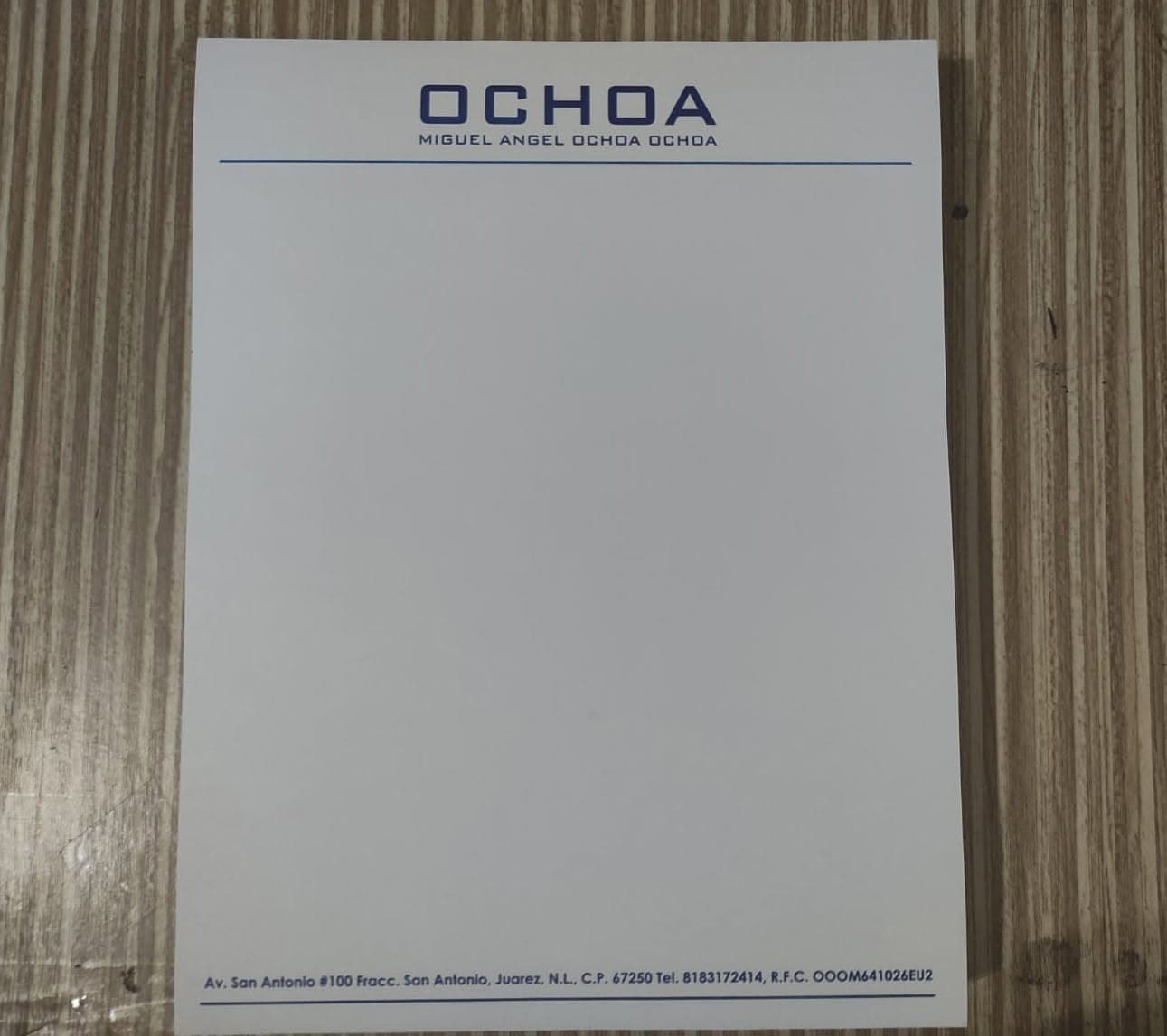 Hojas membretadas